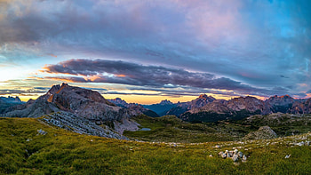 Early morning in Italian Dolomites, looking at Tre Cime, Monte Pelmo, clouds, south tyrol, landscape, sky, alps, rocks, sunrise HD wallpaper