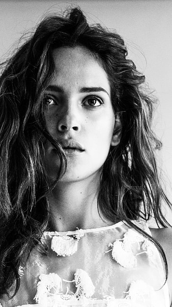 Adria arjona, hollywood actress, model, sexy gorgeous HD phone wallpaper