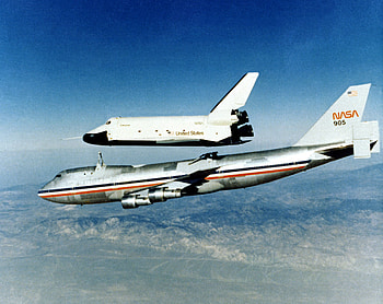 Enterprise shuttle separates from jet, shuttle, plane, sky, people HD wallpaper