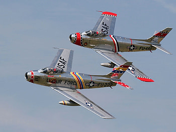 Dual Sabres, american, jet, force, north, f86, air, sabre HD wallpaper