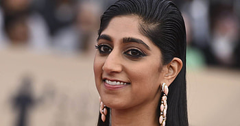 Sunita Mani, biography height, life story, super stars HD wallpaper