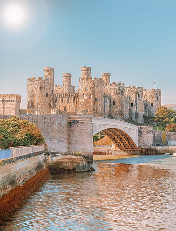 Must-visit places, Top attractions, Explore Wales, Travel recommendations HD phone wallpaper