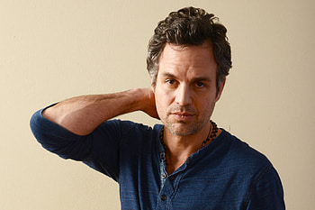 Mark Ruffalo, , Portrait, Actor's charm HD wallpaper