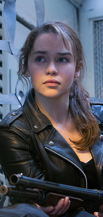 Emilia Clarke Sarah Connor, Terminator Genisys movie, Michael Bay production, Explosive action HD phone wallpaper