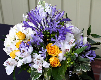 Flowers, Roses, Leaves, Berries, Alstroemeria, Bouquet, sia HD wallpaper