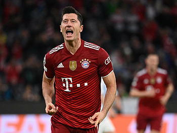 Robert Lewandowski, Player profile, Career achievements, Records HD wallpaper