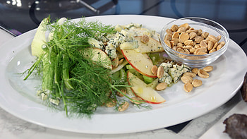 Dragon's breath salad, Blue cheese and almonds, Crunchy celery, Sweet-tart apple HD wallpaper