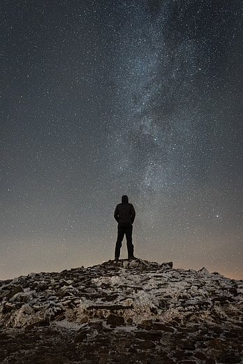 Vertex, Top, Silhouette, Miscellanea, Miscellaneous, Starry Sky, Human, Person, Hill HD phone wallpaper