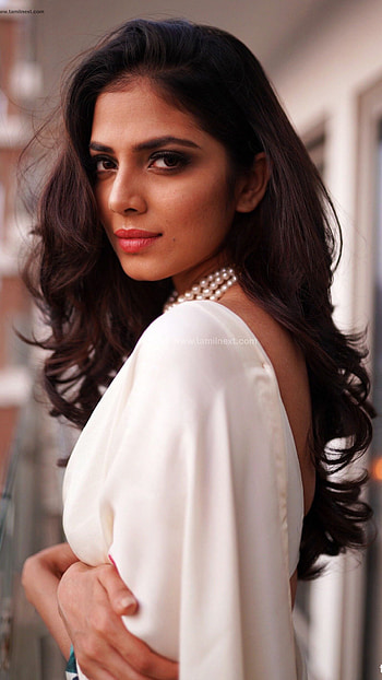 Malavika mohanan, tamil actress, model HD phone wallpaper