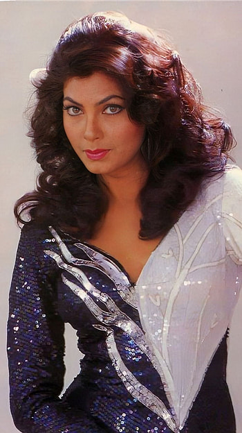 Kimi Khatar, bollywood actress HD phone wallpaper