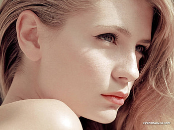 mischa barton, beautiful, rocking HD wallpaper