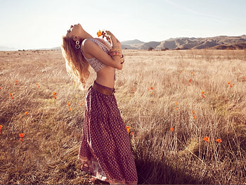 enjoying the sun, model, pretty, field, woman HD wallpaper