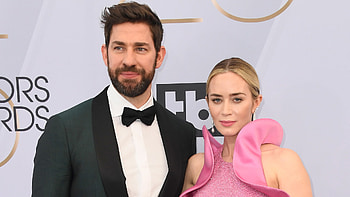 Emily Blunt, John Krasinski, Zoey Cunningham HD wallpaper