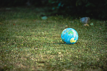 Grass, Miscellanea, Miscellaneous, Ball, Globe HD wallpaper