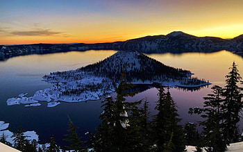 Crater Lake Sunrise, island, hills, reflection, colors, sky, rocks, water, usa, oregon HD wallpaper