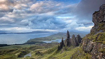 Skye island, Scotland MacBook Air HD wallpaper