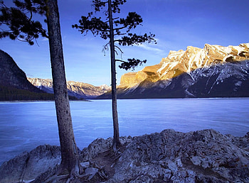 Banff Lake, Canada, blue, awesome, gold, sunrise, nice, trees, amazing, water, sunsets, beautiful, lagoon, lakes, gray, cool, nature, sky, rivers HD wallpaper