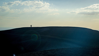 Horizon, Glare, Miscellanea, Miscellaneous, Silhouettes, Hill, Sunlight HD wallpaper