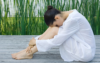 Tranquillity, model, sitting, decking, grass, water, beauty, female HD wallpaper