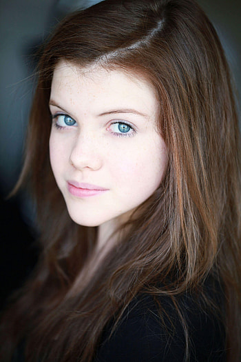 Georgie Henley HD phone wallpaper