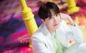 BTS, K-pop sensation, Global music phenomenon, High-energy performances HD wallpaper