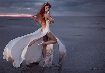 Redhead, dana bounty, water, beach, sea, model, girl, wind, summer, aleksandr meln, vara HD wallpaper