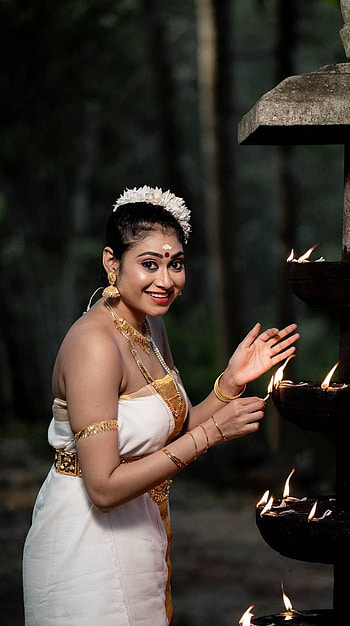 Janaki Sudheer, mallu actress, kerala style HD phone wallpaper