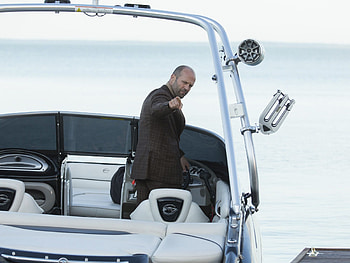 Movie in which Jason Statham, Reveals he's in on the joke, Self-awareness, Witty humor HD wallpaper