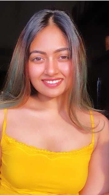 Shalin zoya, malayalam actress HD phone wallpaper