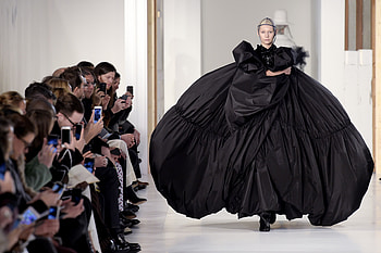 John Galliano, Margiela , Creative journey, WWD HD wallpaper