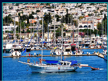 A gulet going out of Bodrum marina for her blue voyage trip, holiday, turkey, tourism, bodrum HD wallpaper