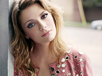 mischa barton, cute, funny, actress, lovely HD wallpaper