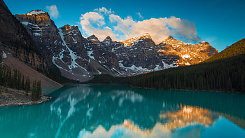 Lake Louise, Tranquil waters, Majestic mountains, Nature's beauty HD wallpaper