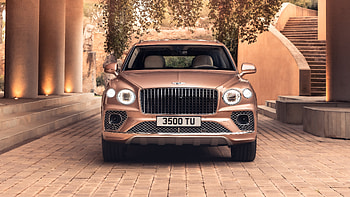 Bentley Bentayga EWB 2022 3 Cars HD wallpaper