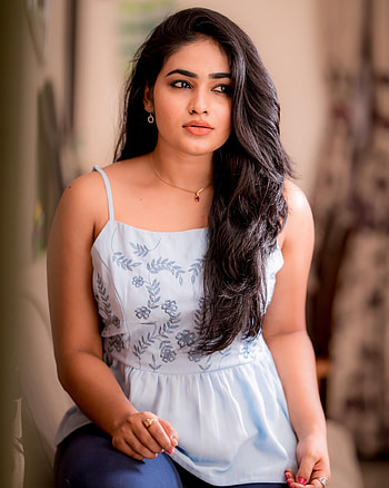 Shruti Selvam, eye, Tamil actress HD phone wallpaper