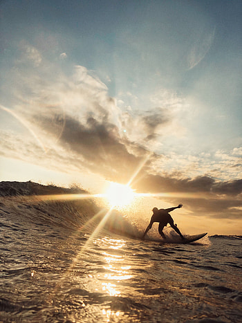 Sports, Sun, Glare, Ocean, Sunlight, Wave, Surfer, Sun Rays HD phone wallpaper