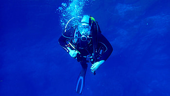 Open water diver course, Wind centro de atividades, Dive into the unknown, Begin your underwater journey HD wallpaper
