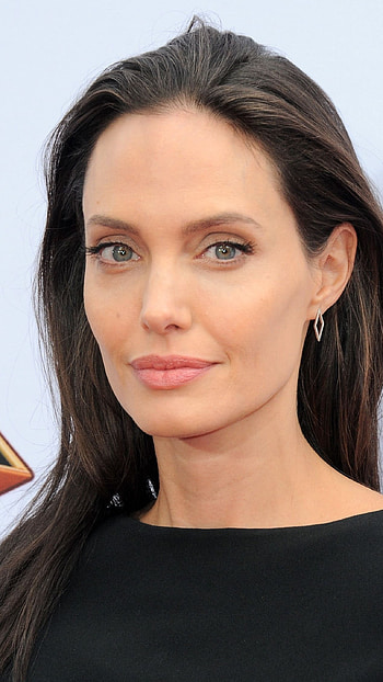 Angelina Jolie, Heroine, Angelina Jolie Hollywood Heroine HD phone wallpaper