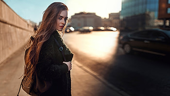Girl With Bag Looking Back, girls, model HD wallpaper