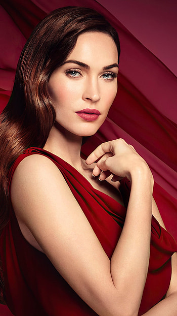 Megan Fox, Hollywood Heroine HD phone wallpaper