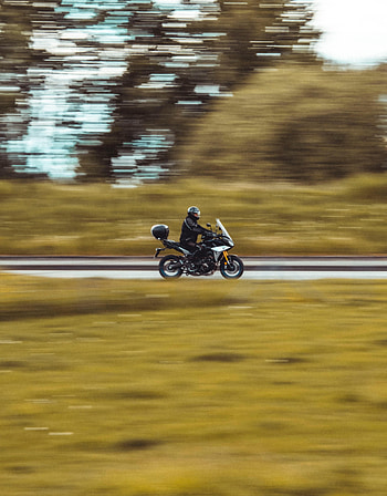 Motorcycles, Blur, Smooth, Motorcyclist, Helmet, Motorcycle, Bike HD phone wallpaper