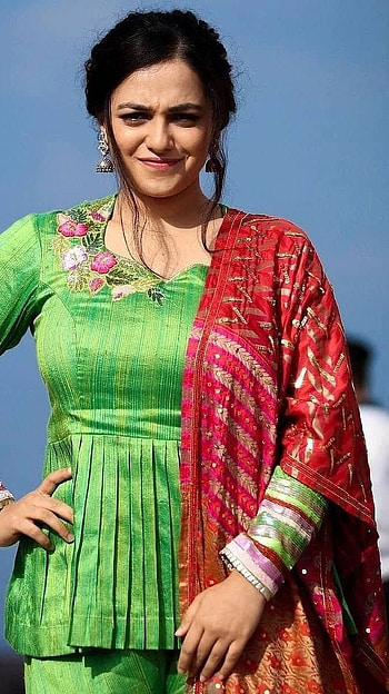 Nithya Menon, multilingual actress, beautifull, gorgeous HD phone wallpaper