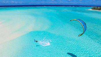 Kitesurfing , Board control, Ocean playground, style action HD wallpaper