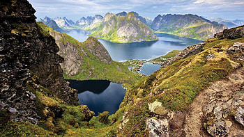 Reinebringen, Norwegian Fjords HD wallpaper