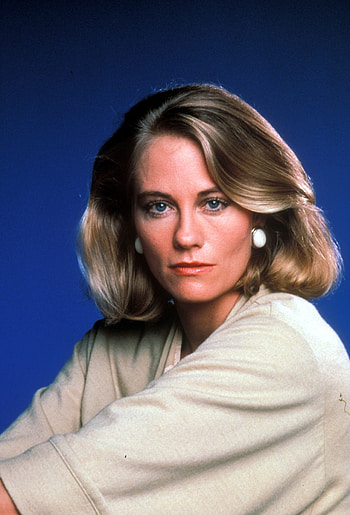 Cybill Shepherd, SR ideas, Famous actresses, Iconic style HD phone wallpaper
