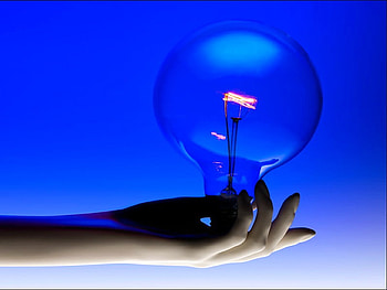 Bulb in Hand, cool HD wallpaper
