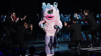 Season 3 USA, The Masked Singer, Celebrity surprises, Memorable performances HD wallpaper