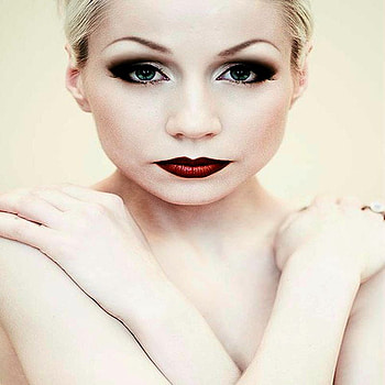 GREEN EYES BEAUTY, white phto art, white, skin, red, lips, green eyes HD wallpaper