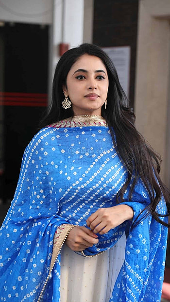 Priyanka Arul Mohan, South, Heroine HD phone wallpaper