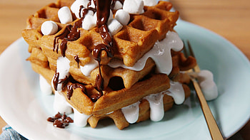 Gooey s'mores waffles, Indulgent breakfast treat, Perfectly toasted, Delectable combination HD wallpaper